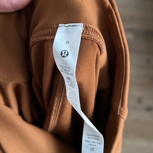 Lululemon Instill Tight size 6 copper brown. Worn once. - Picture 4 of 4